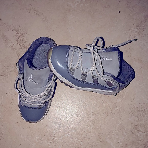 11s Retro Low - Picture 4 of 5